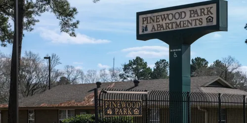 Pinewood Park Apartments